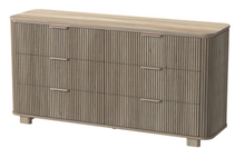 Load image into Gallery viewer, Good Luck series Light Oak 5-Piece Queen/King Bedroom Set